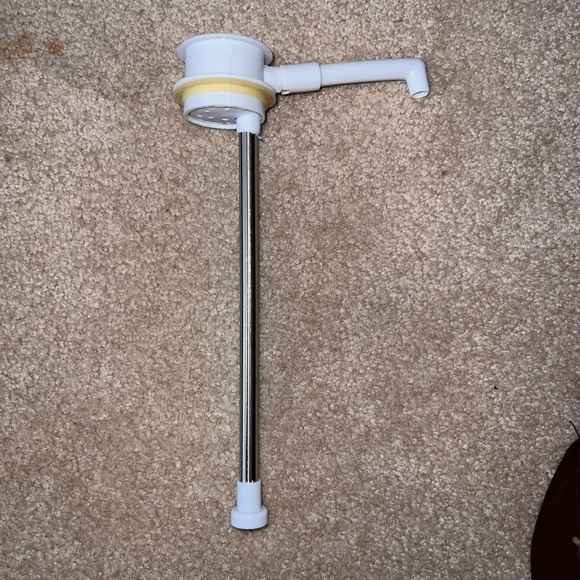 Spritzer top on the go drink dispenser in great shape - Picture 3 of 6